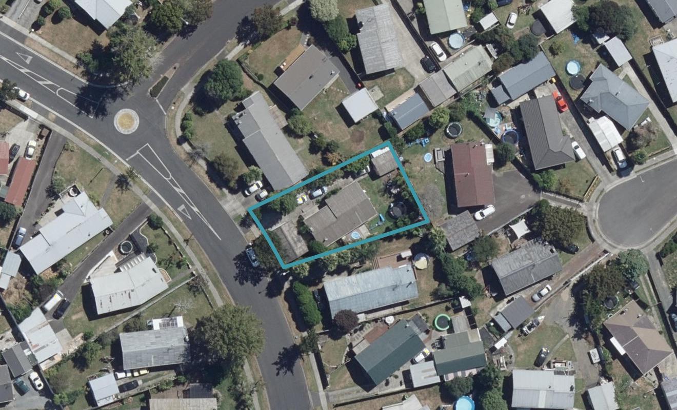 26 Rhonda Avenue, Deanwell, Hamilton - Carousel 1