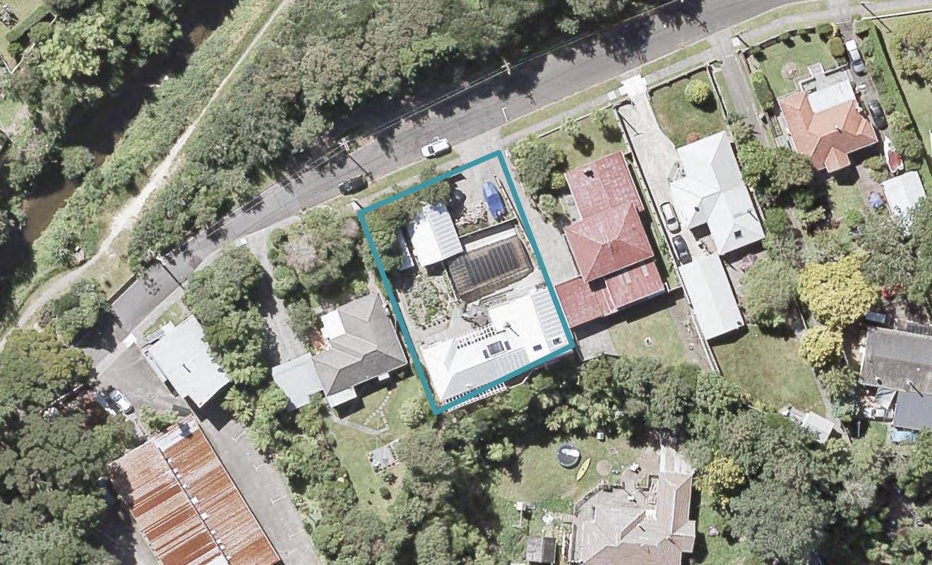 19 Rowe Parade, Wainuiomata, Lower Hutt - Carousel 1