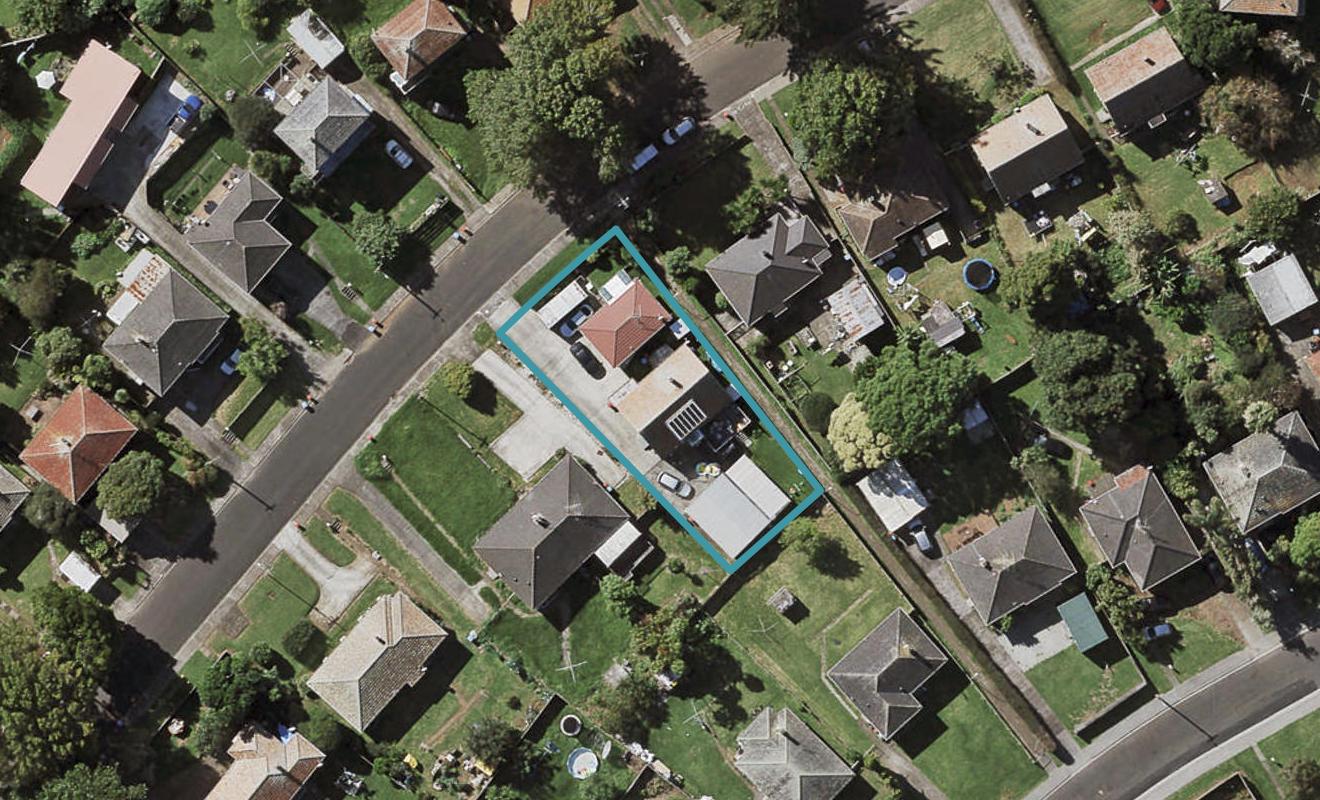 12 McCulloch Road, Panmure, Auckland - Carousel 1