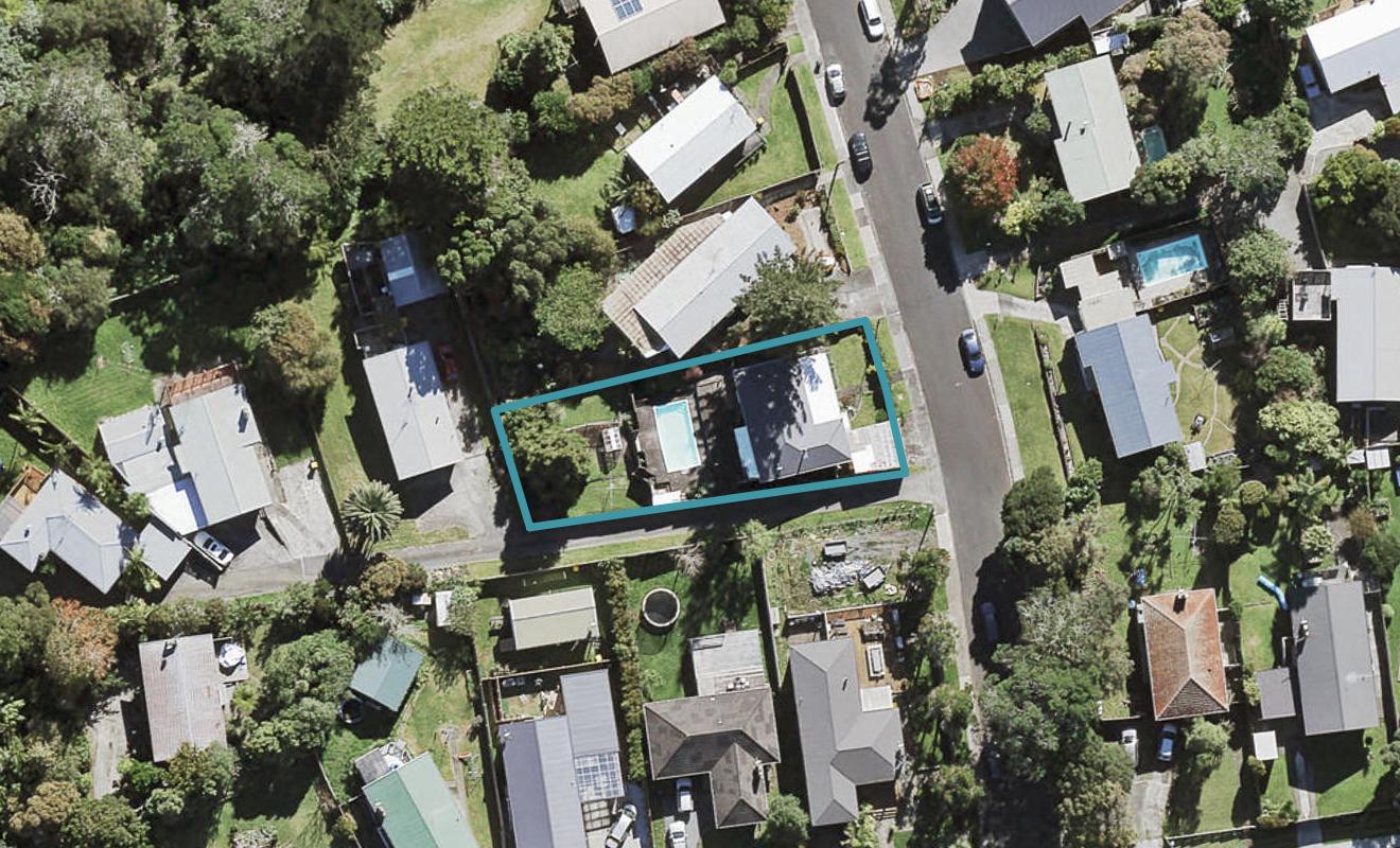 10 Lanigan Street, Birkdale, Auckland - Carousel 1