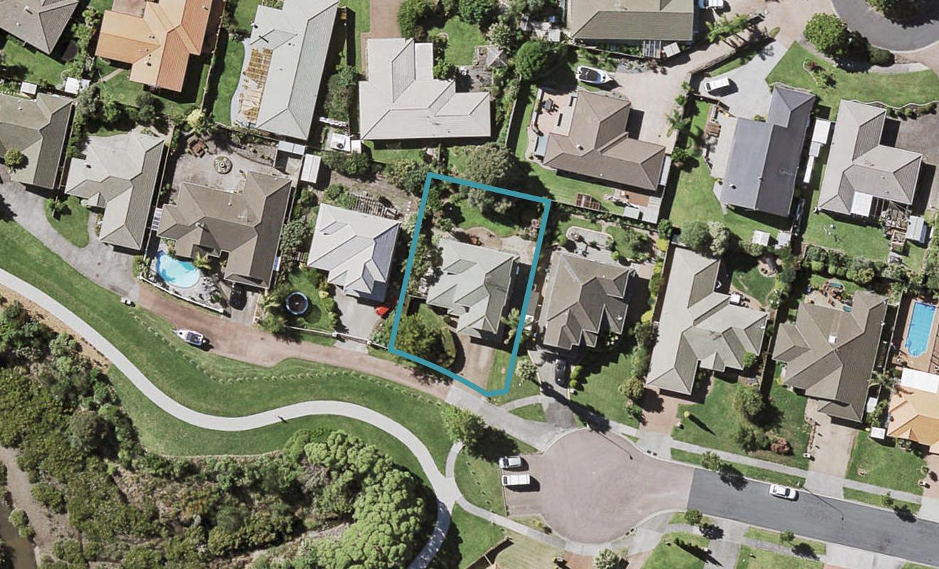 39 Corta Bella Place, Golflands, Auckland - Carousel 1