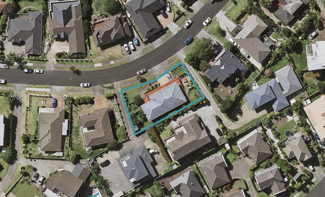 20 Ewhurst Place, Goodwood Heights, Auckland - Carousel 1