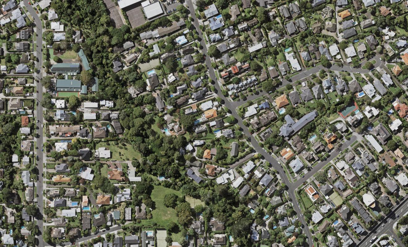 34A Waiatarua Road, Remuera, Auckland - Carousel 1
