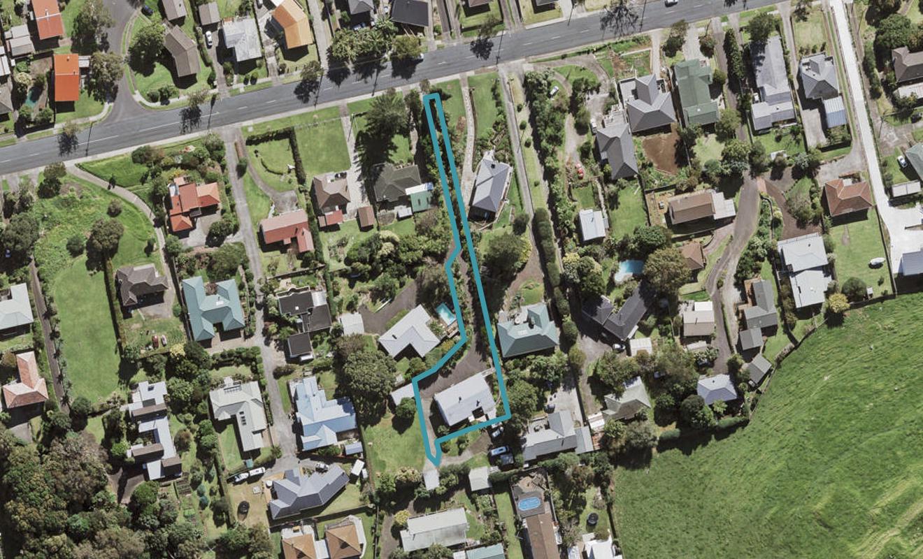 73 Taylor Road, Mangere Bridge, Auckland - Carousel 1