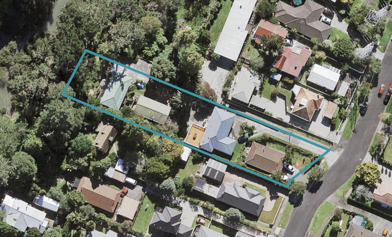 1/138 Lynwood Road, New Lynn, Auckland - Carousel 1