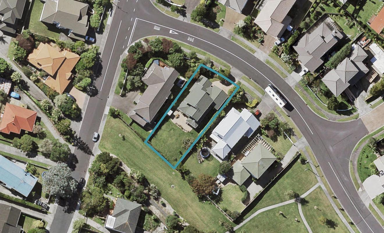 39 Manutara Avenue, Forrest Hill, Auckland - Carousel 1