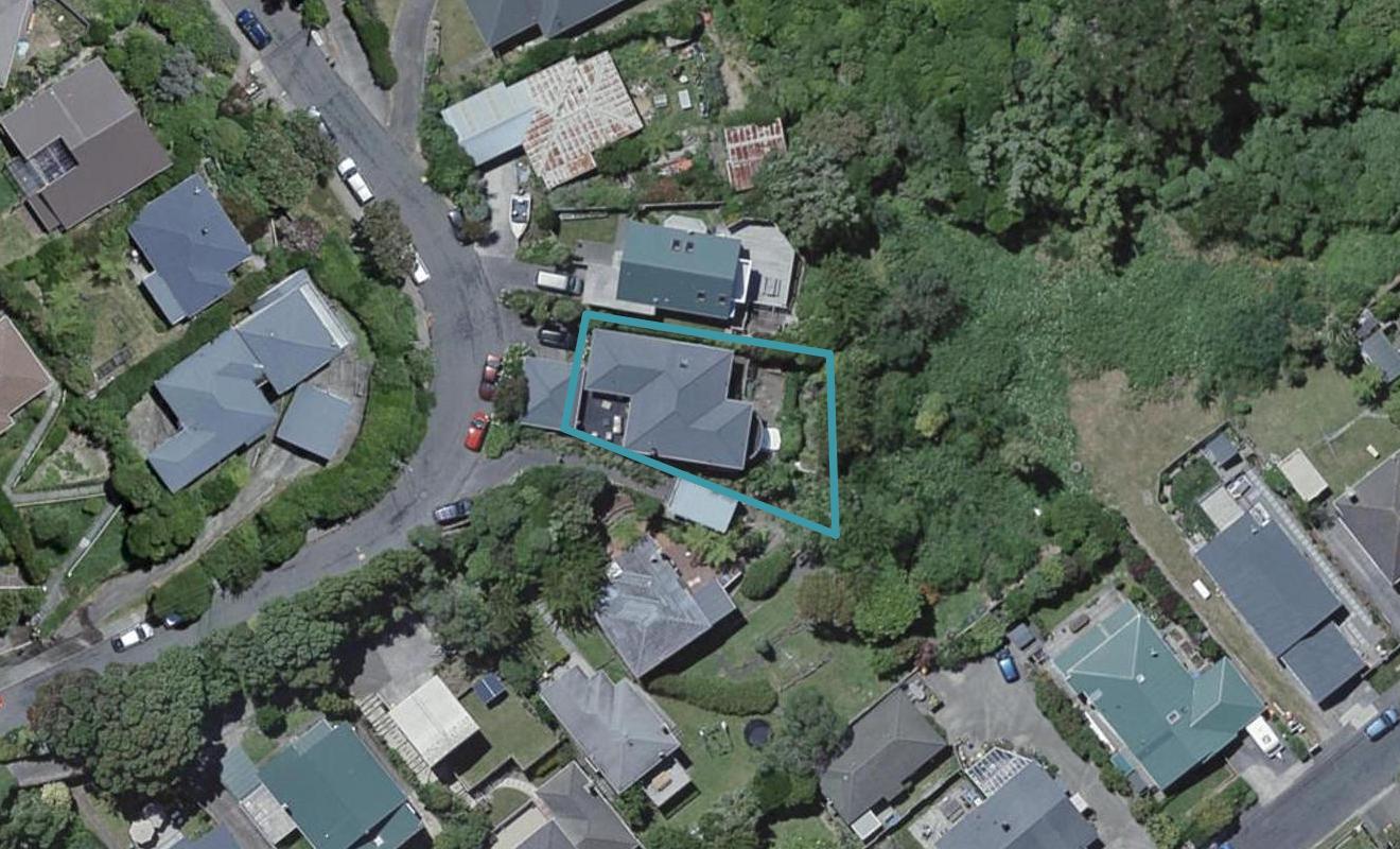 26 Ranui Crescent, Khandallah, Wellington - Carousel 1
