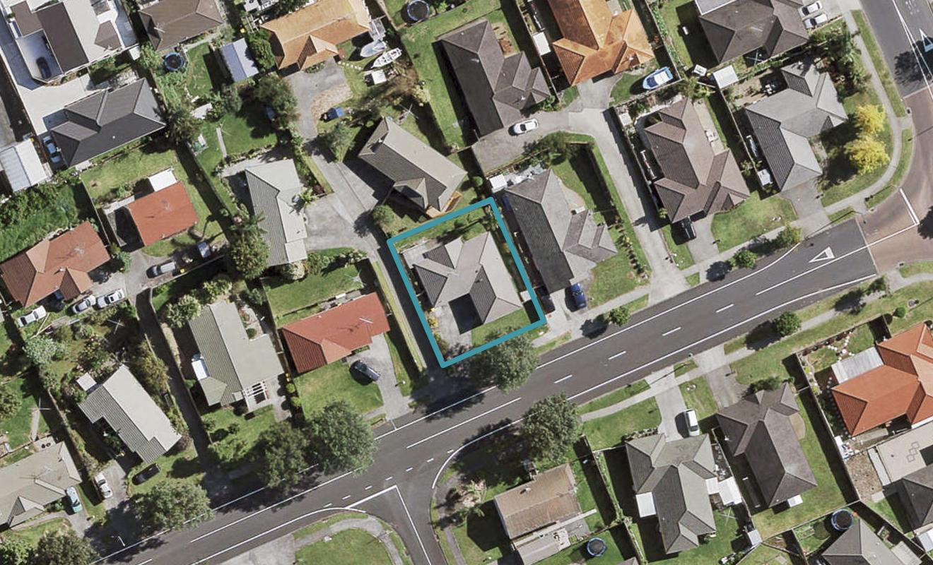 26 Skelton Avenue, Randwick Park, Auckland - Carousel 1