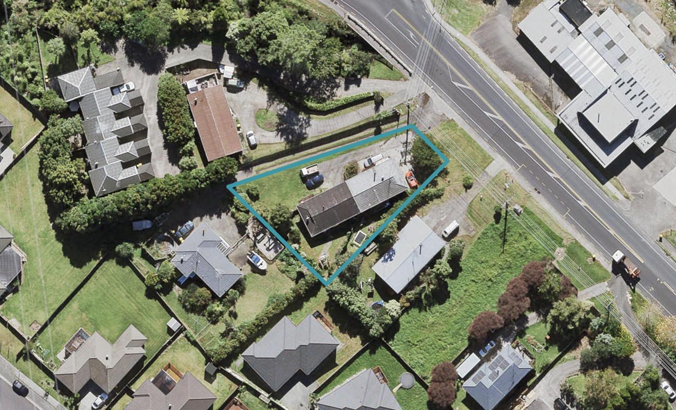 2/141 Triangle Road, Massey, Auckland - Carousel 1