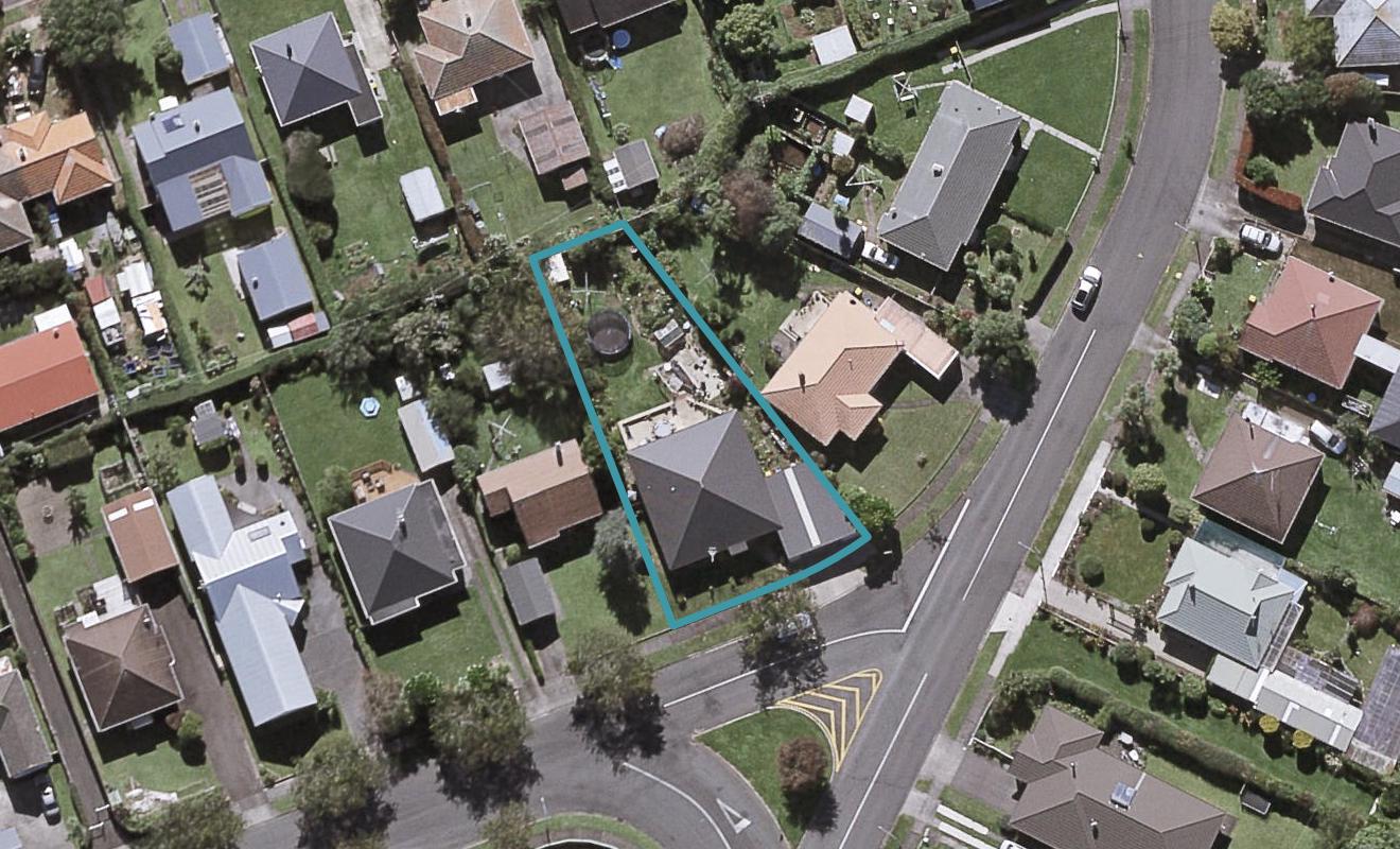 27 Exeter Street, Brooklands, New Plymouth - Carousel 1
