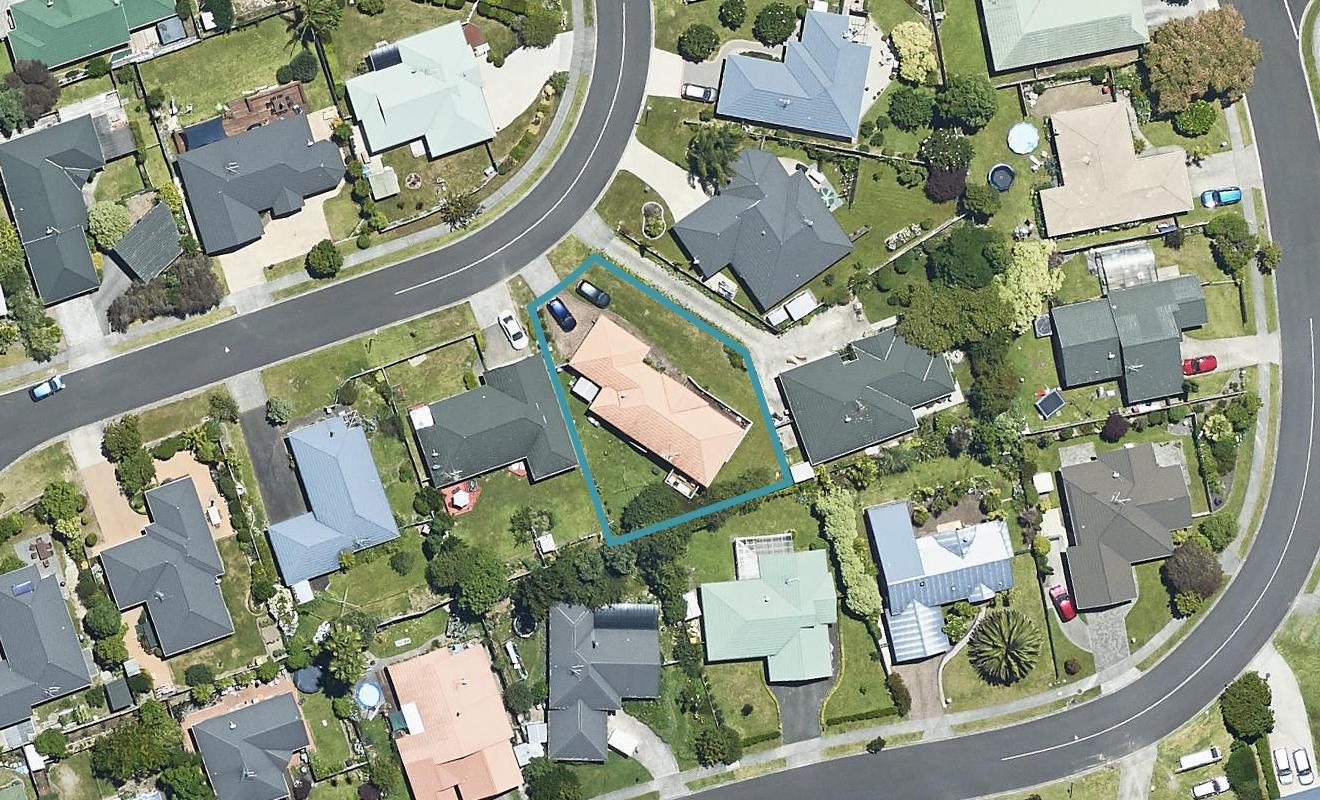 17 Solander Drive, Welcome Bay, Tauranga - Carousel 1