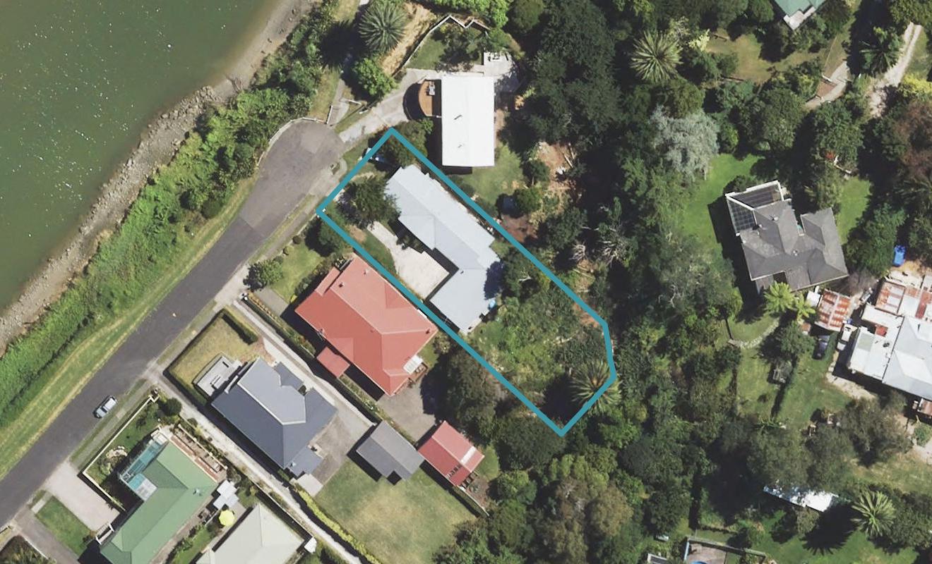 183B Esplanade, Inner Kaiti, Gisborne - Carousel 1