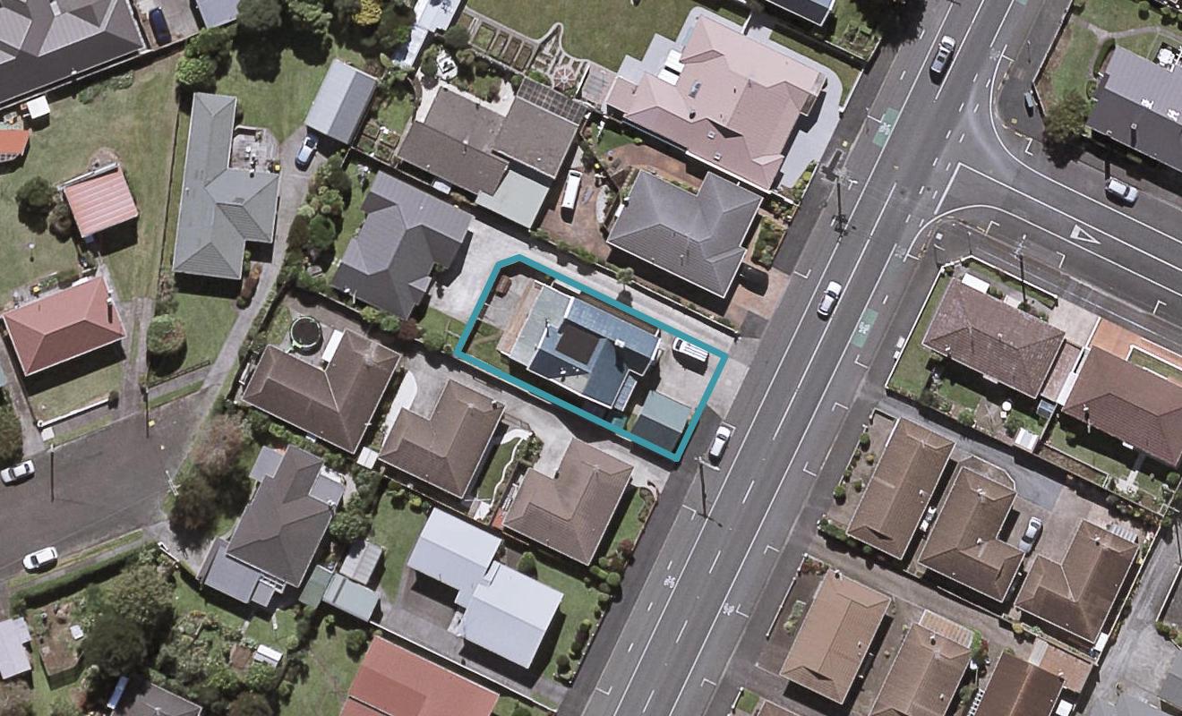 18 Tukapa Street, Westown, New Plymouth - Carousel 1