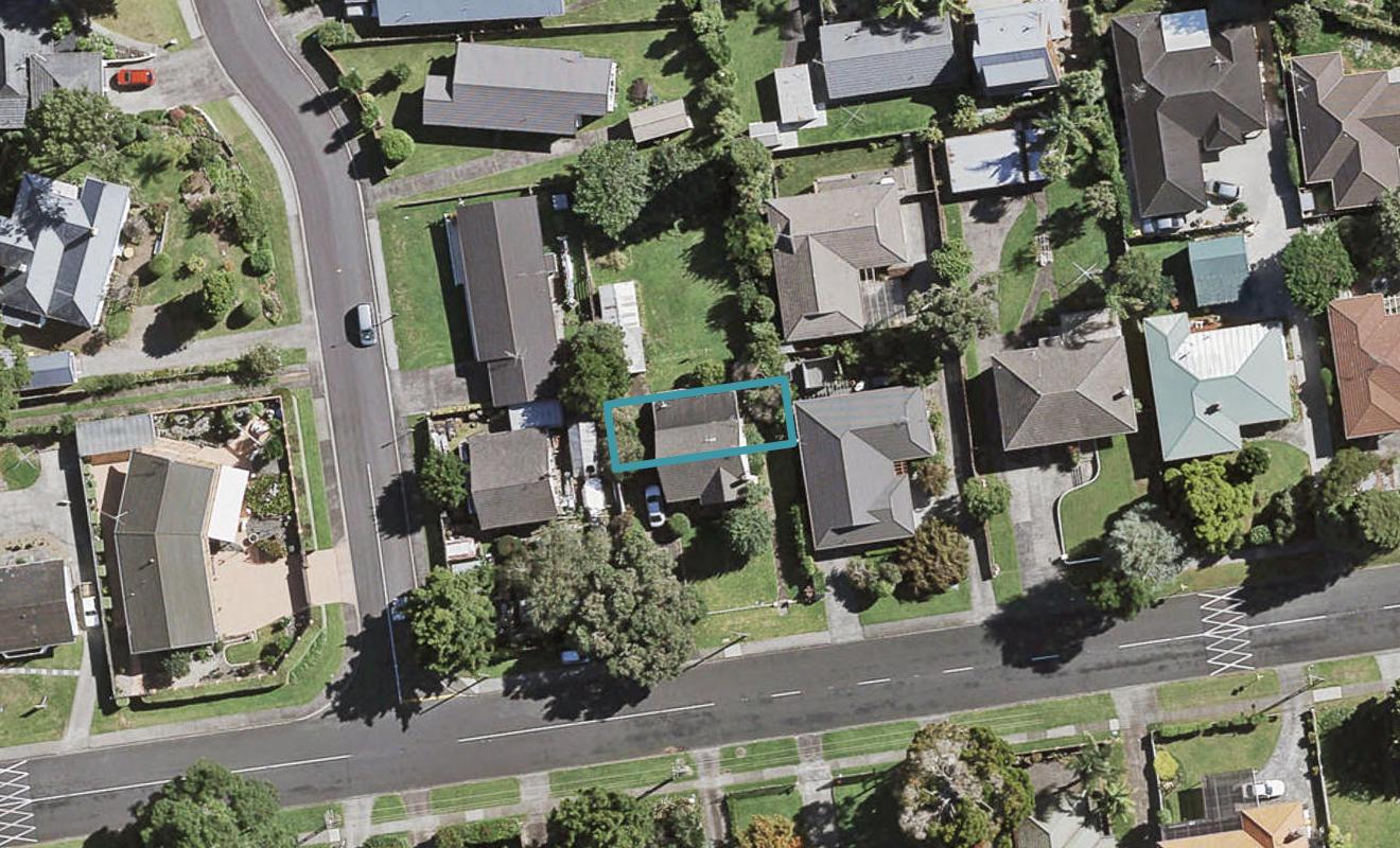 14C Butterworth Avenue, Ōpaheke, Papakura - Carousel 1