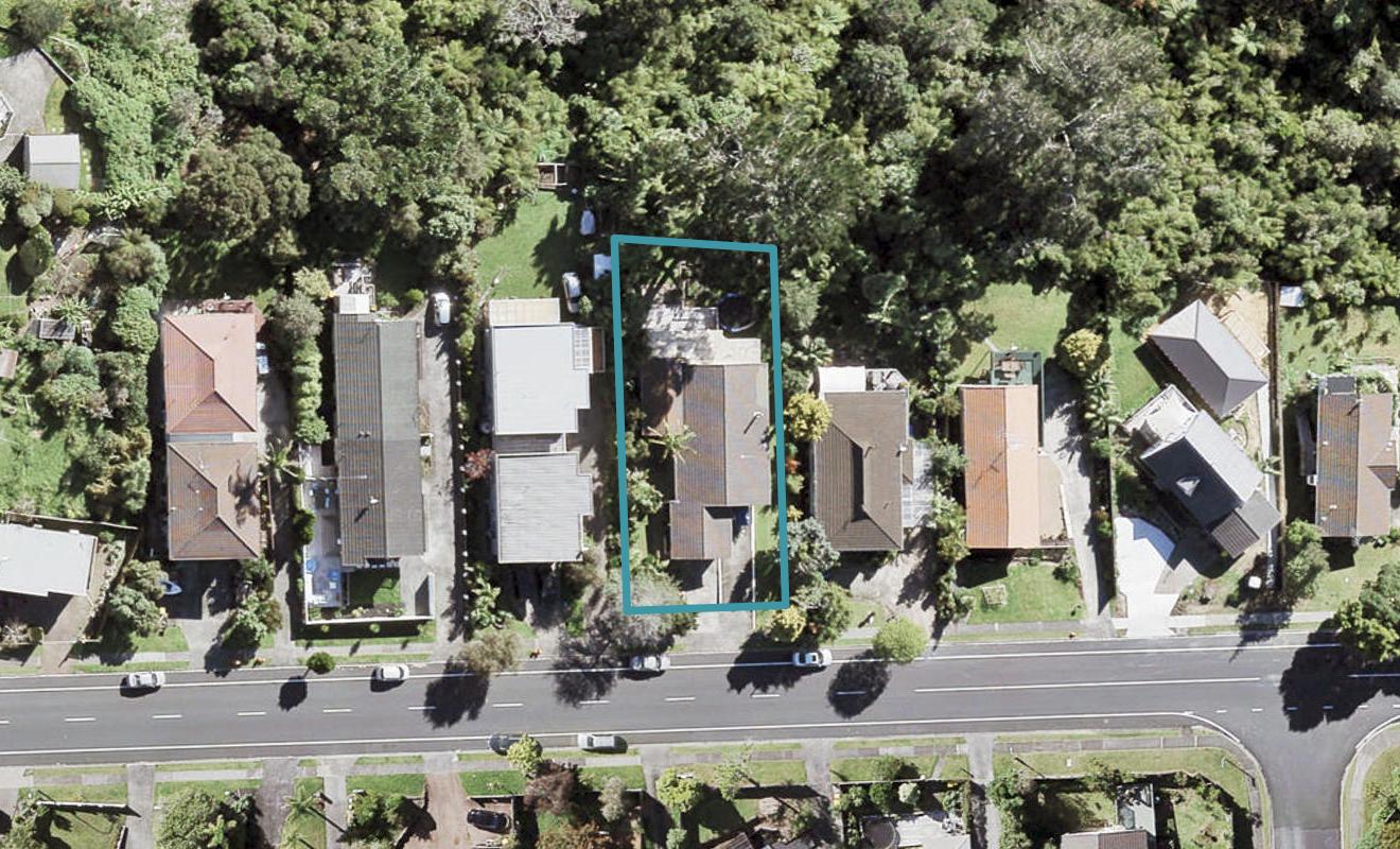 101 John Downs Drive, Browns Bay, Auckland - Carousel 1