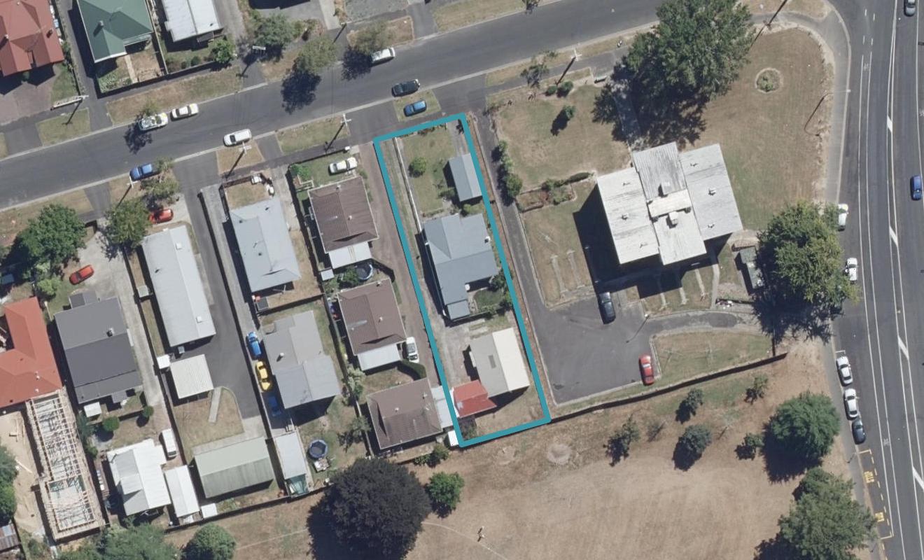 12A Frances Street, Hamilton East, Hamilton - Carousel 1