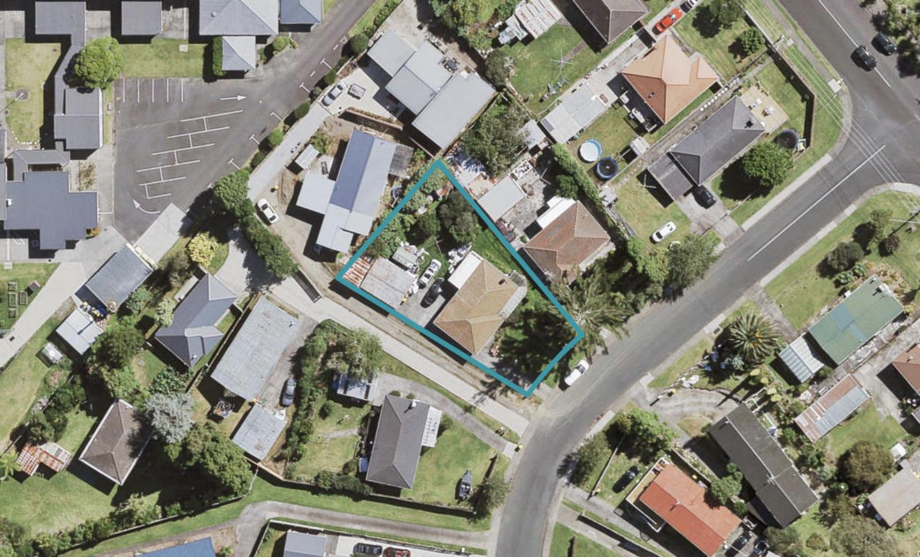 3 Coburg Street, Henderson, Auckland - Carousel 1