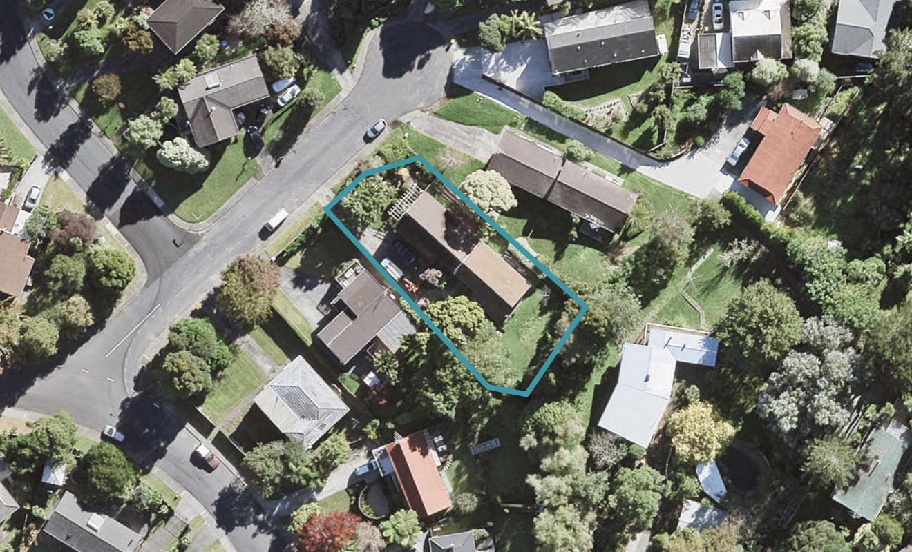 2/5 Oldham Place, Browns Bay, Auckland - Carousel 1