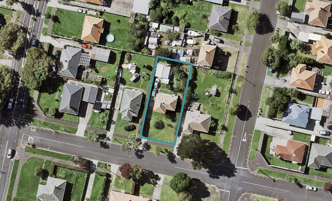 44 Anderson Avenue, Point England, Auckland - Carousel 1