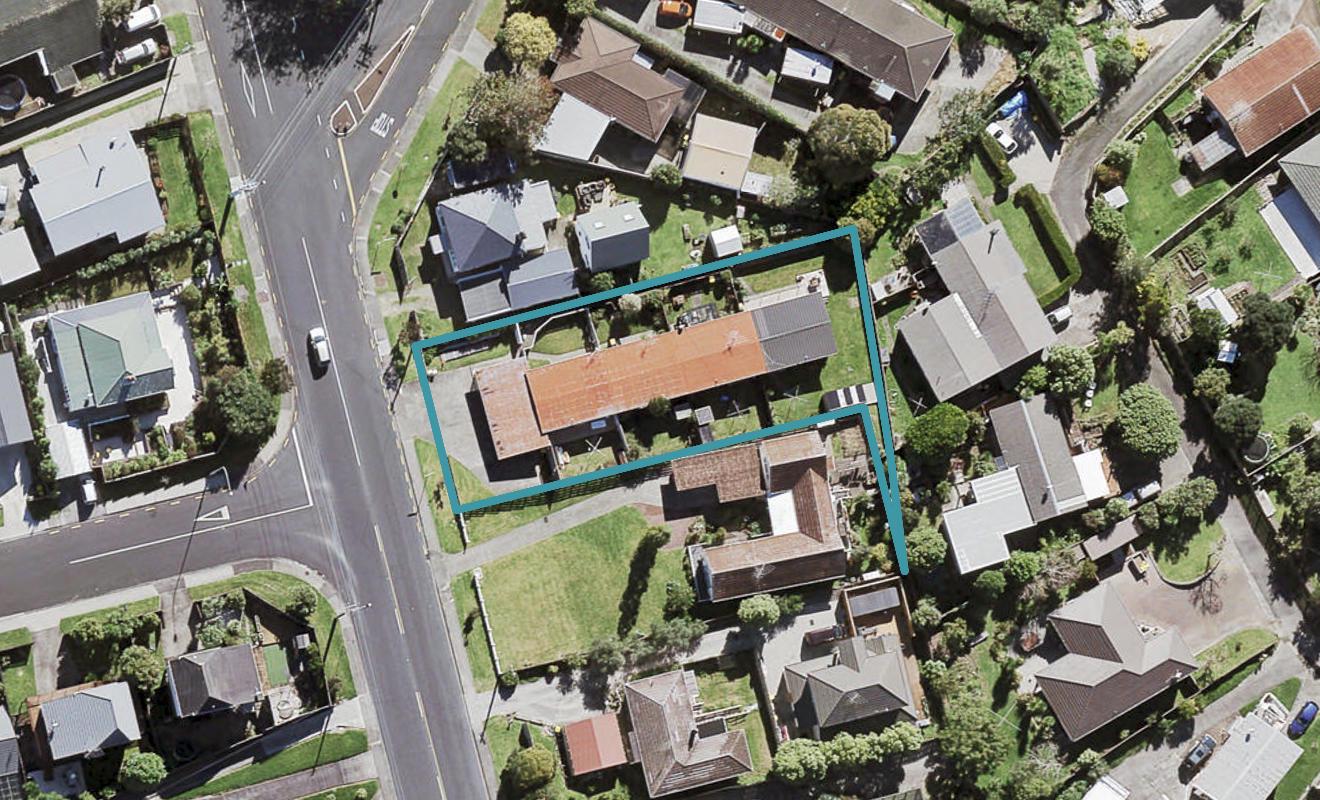 2/83 Birkdale Road, Birkdale, Auckland - Carousel 1