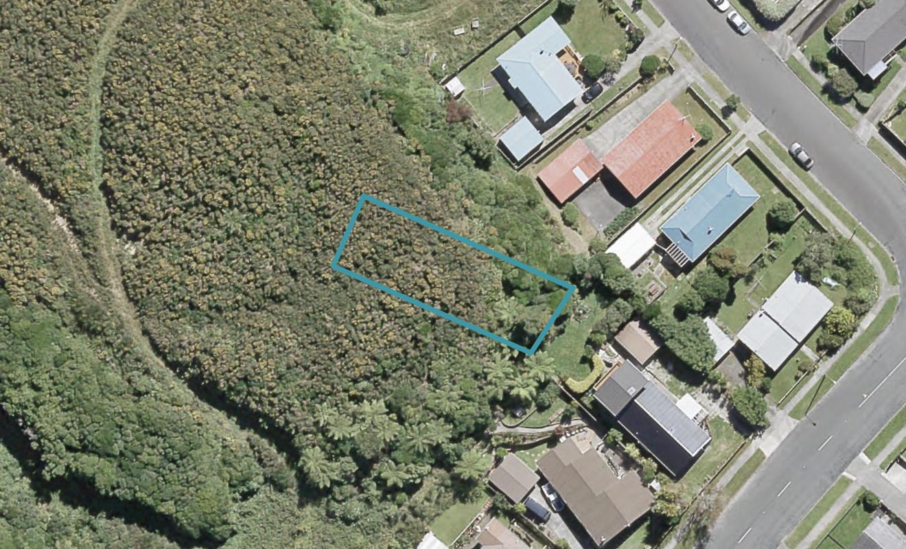 152 Waipounamu Drive, Kelson, Lower Hutt - Carousel 1