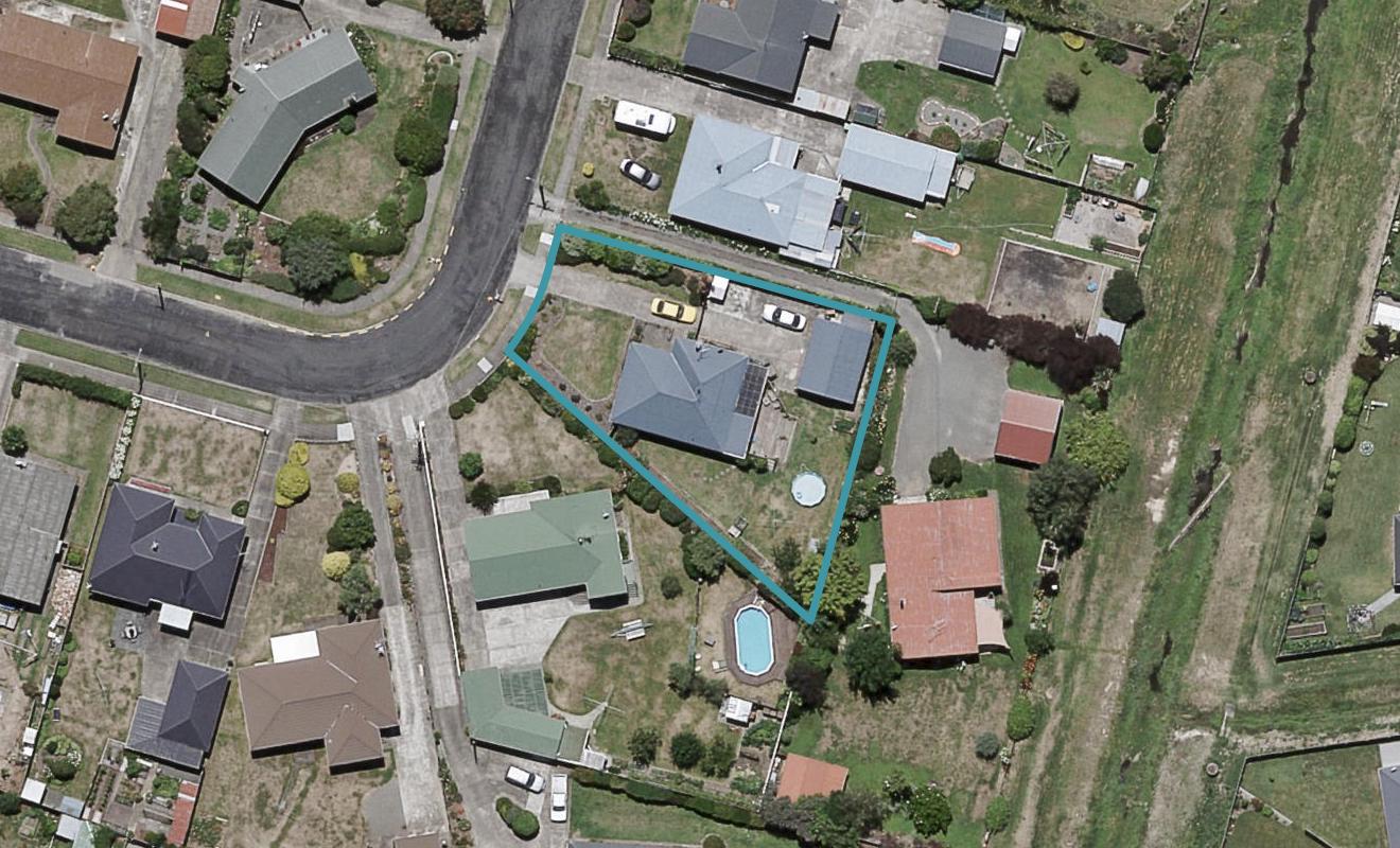 14 Jull Crescent, Waipukurau, Waipukurau - Carousel 1