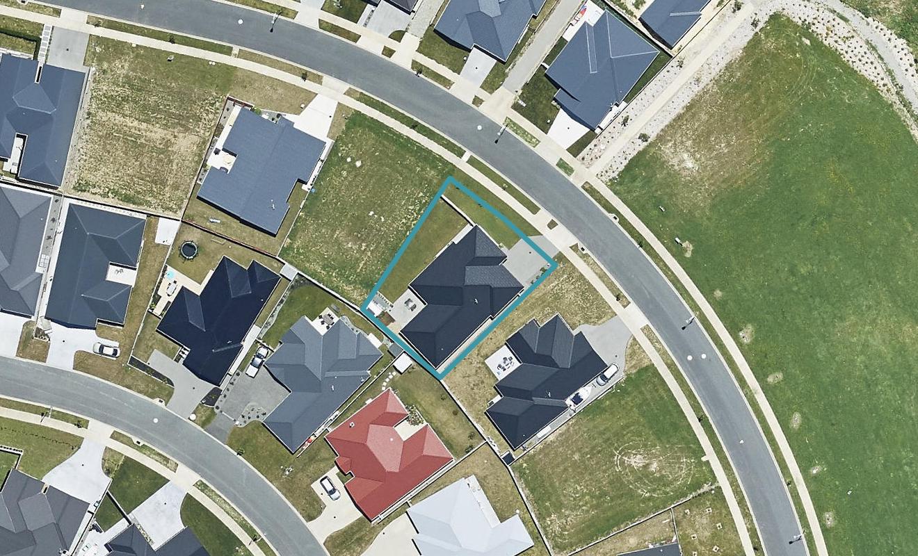82 Penetaka Heights, Pyes Pa, Tauranga - Carousel 1