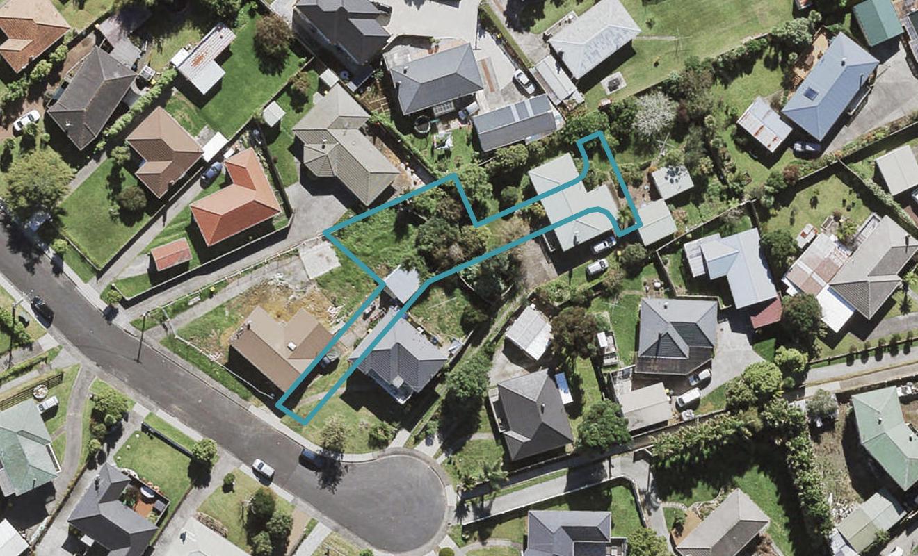 18C Mackenzie Street, Te Atatu South, Auckland - Carousel 1