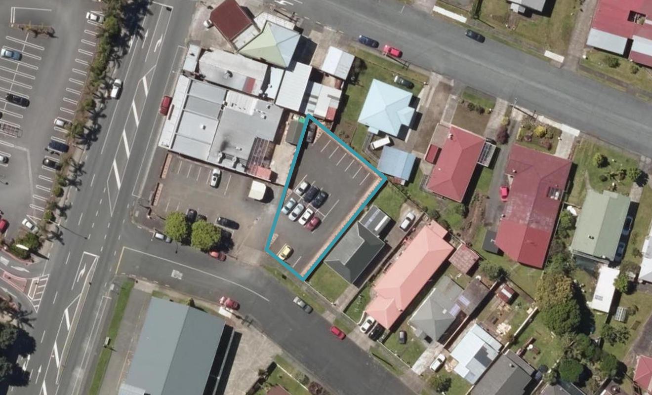 1 Wolfe Street, Regent, Whangarei - Carousel 1