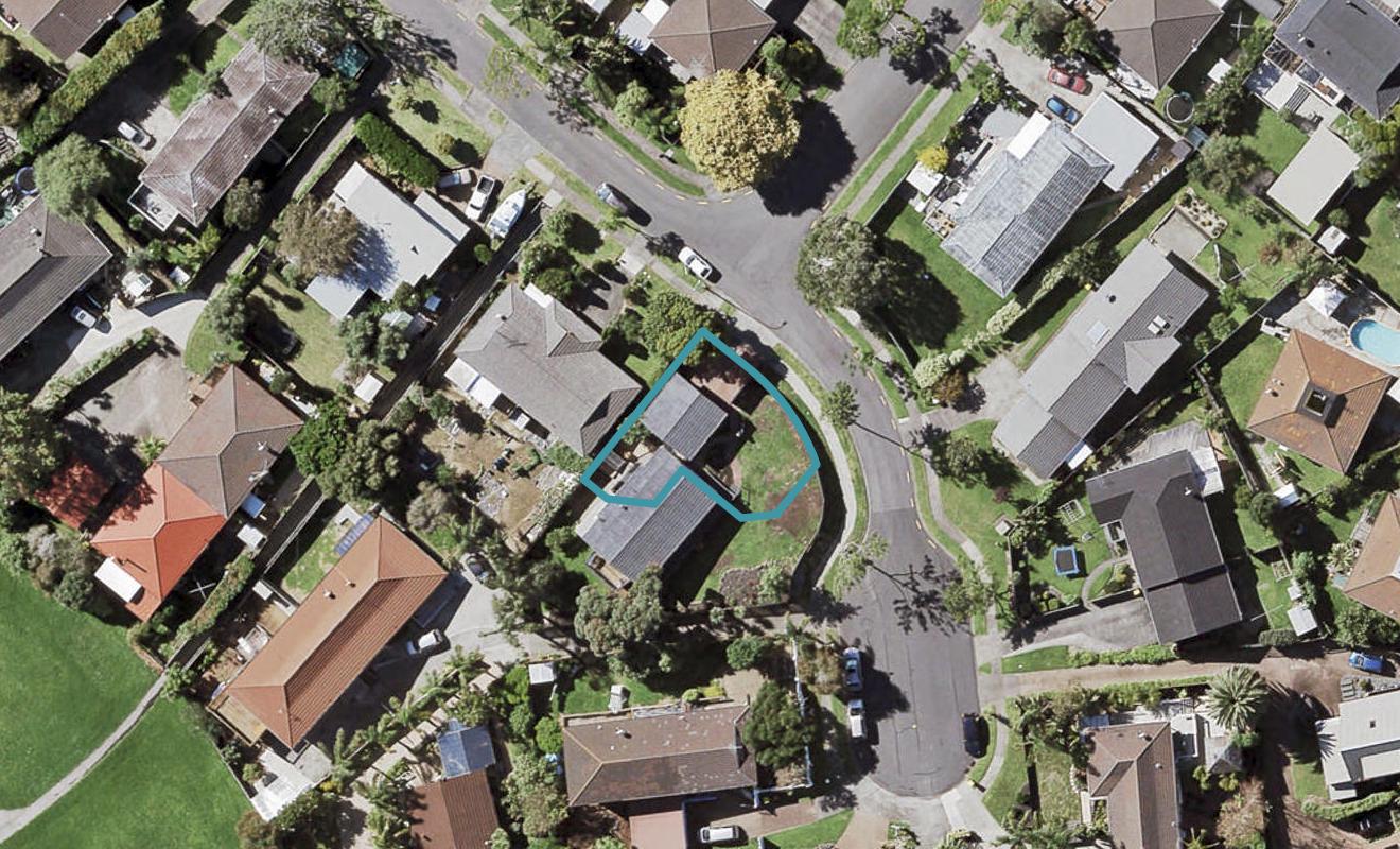 30 Birman Close, Half Moon Bay, Auckland - Carousel 1