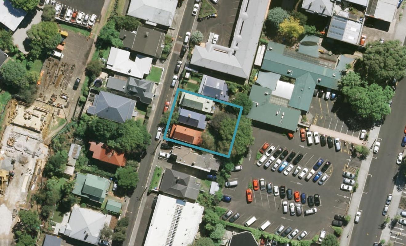 61 Seafield View Road, Grafton, Auckland - Carousel 1