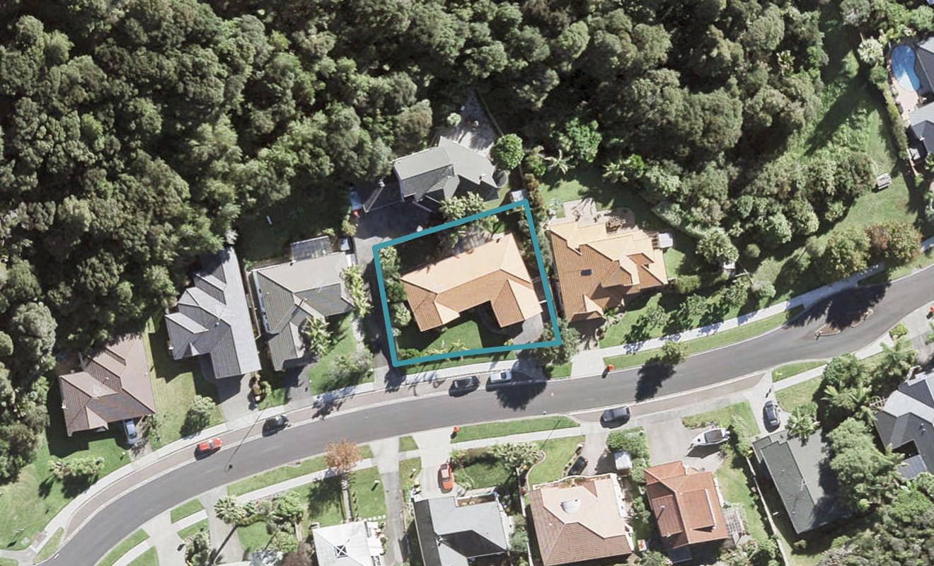 27 Kate Sheppard Avenue, Torbay, Auckland - Carousel 1