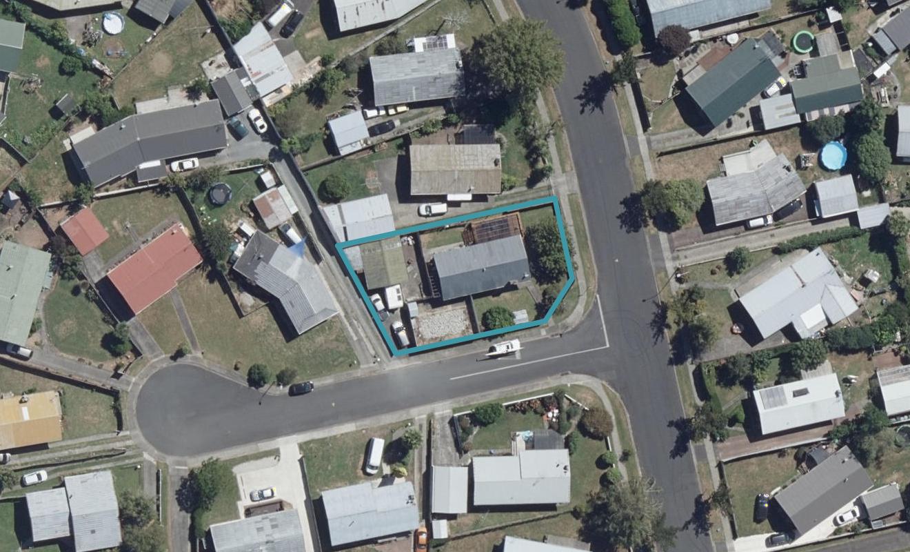 2 Marion Place, Deanwell, Hamilton - Carousel 1