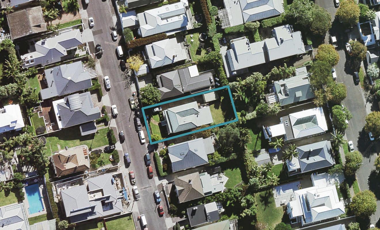 37 Lawrence Street, Herne Bay, Auckland - Carousel 1