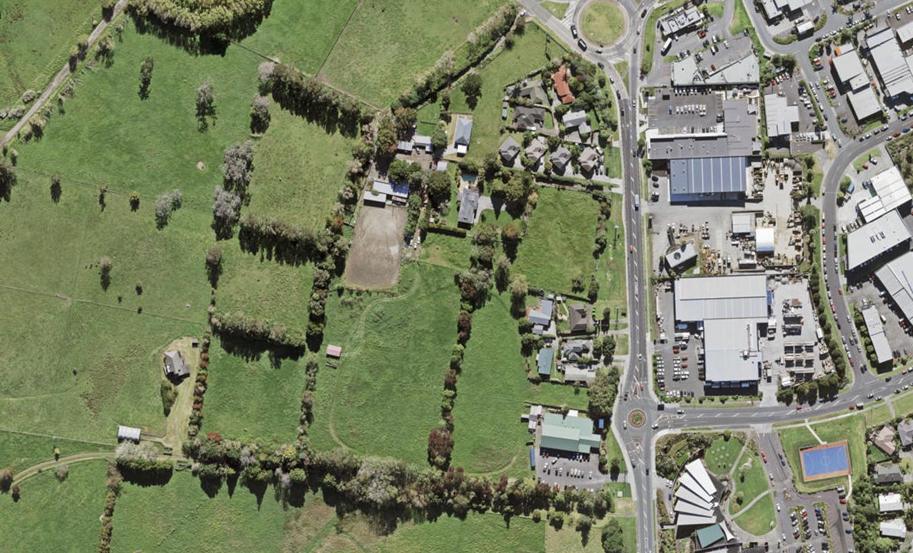 23 Oranga Drive, Westgate, Auckland - Carousel 1