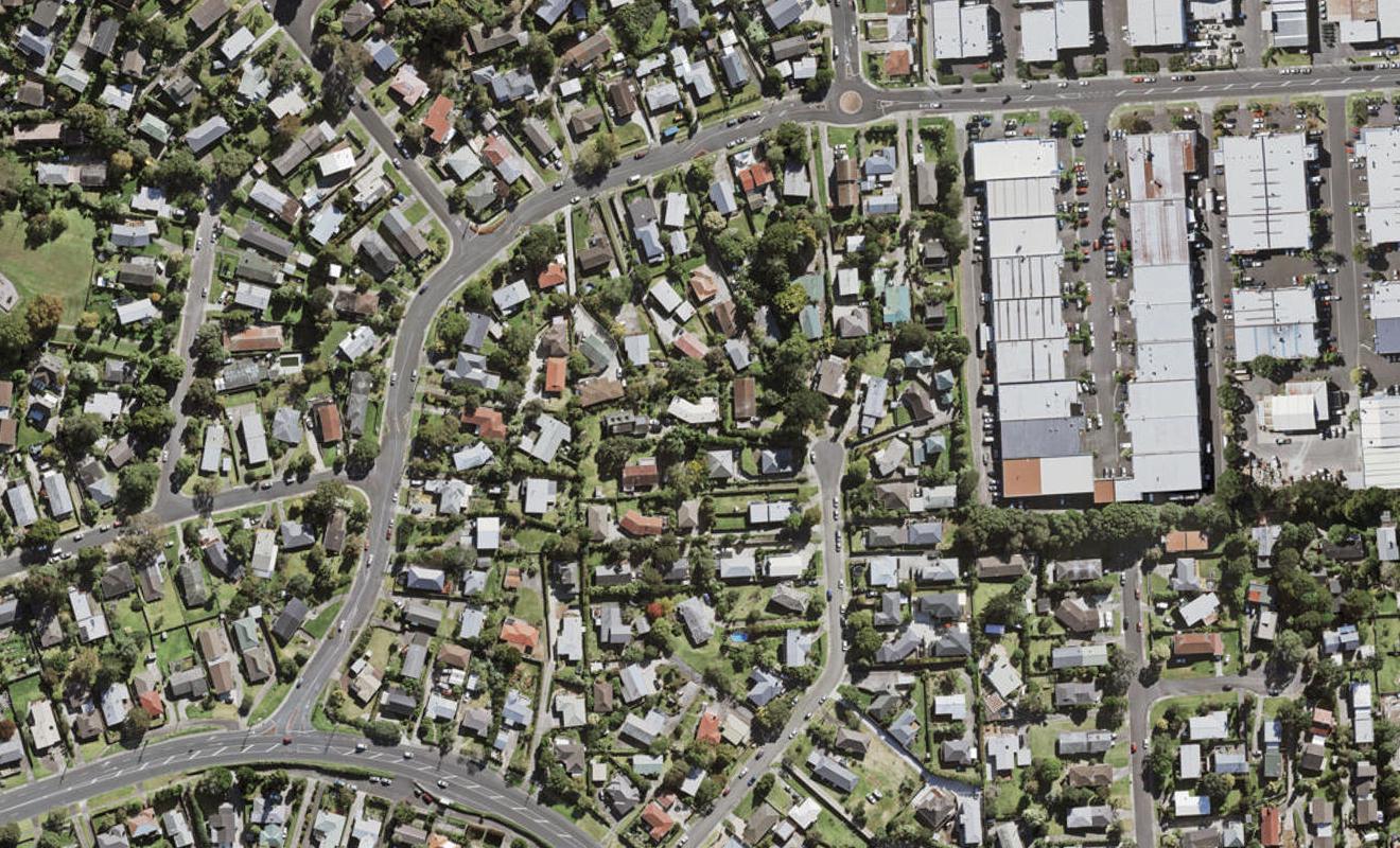 32A Ludlow Terrace, Totara Vale, Auckland - Carousel 1