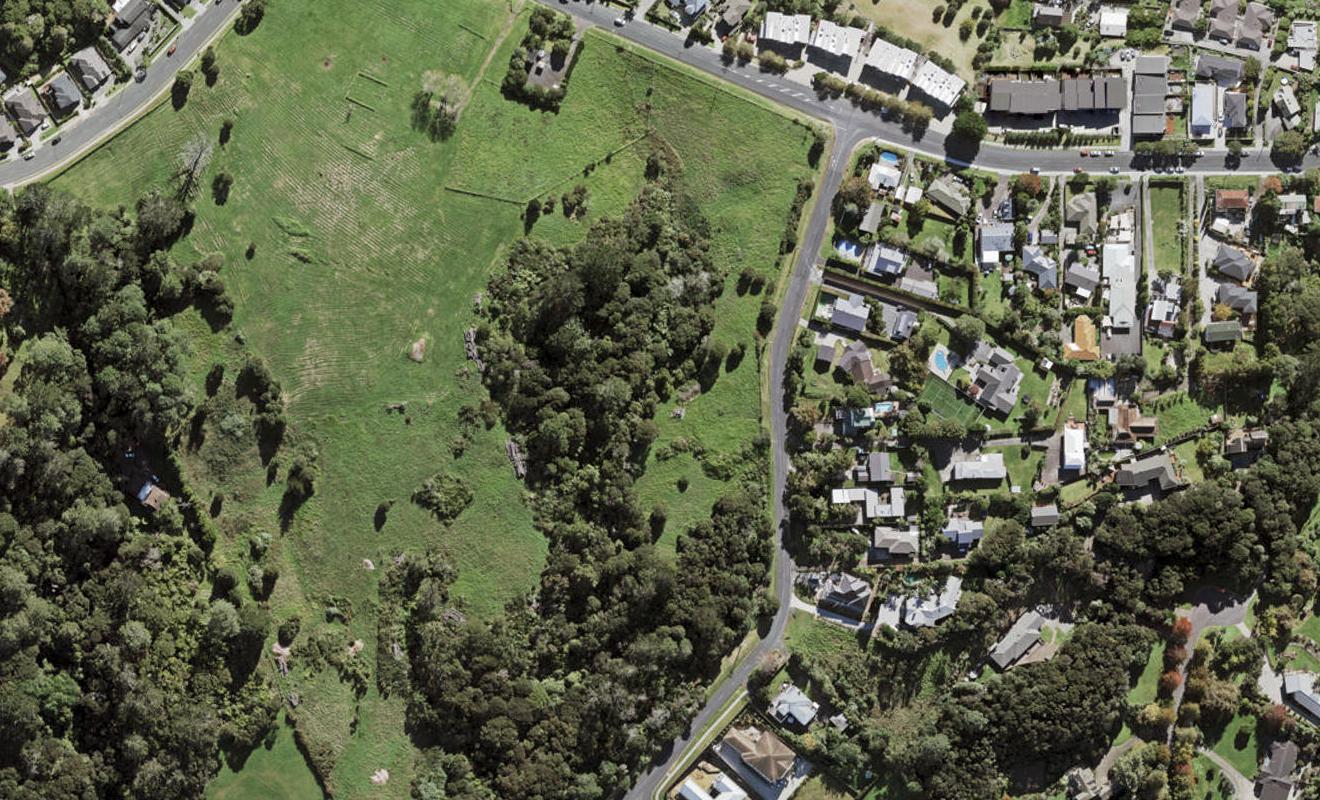 18 Kyle Road, Schnapper Rock, Auckland - Carousel 1