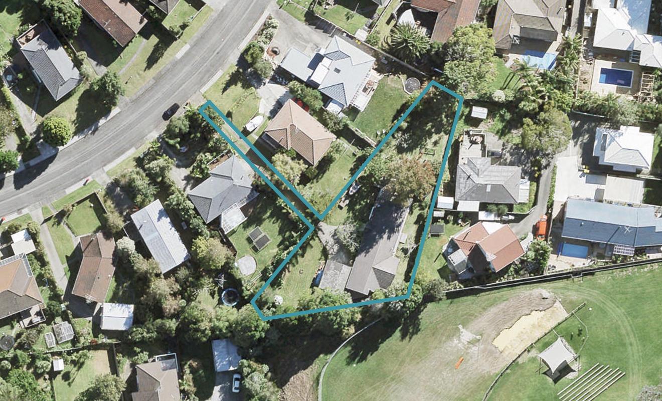 5 Carina Crescent, Torbay, Auckland - Carousel 1