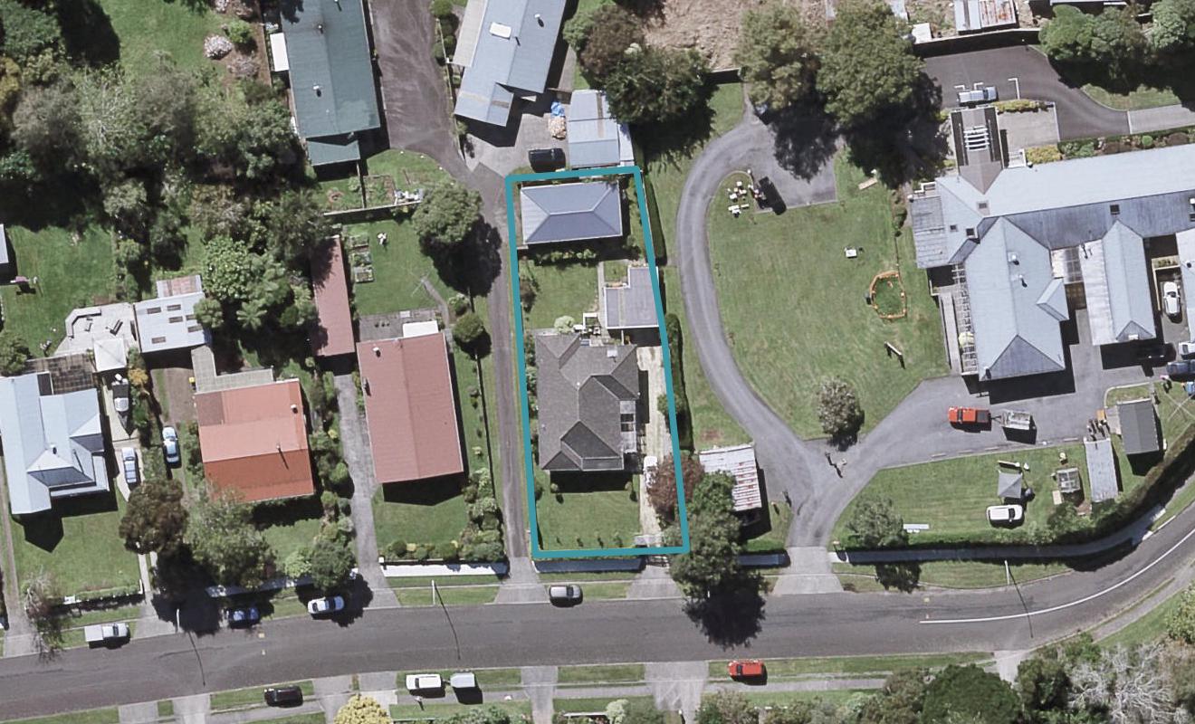 2D Tawa Street, Inglewood, Inglewood - Carousel 1