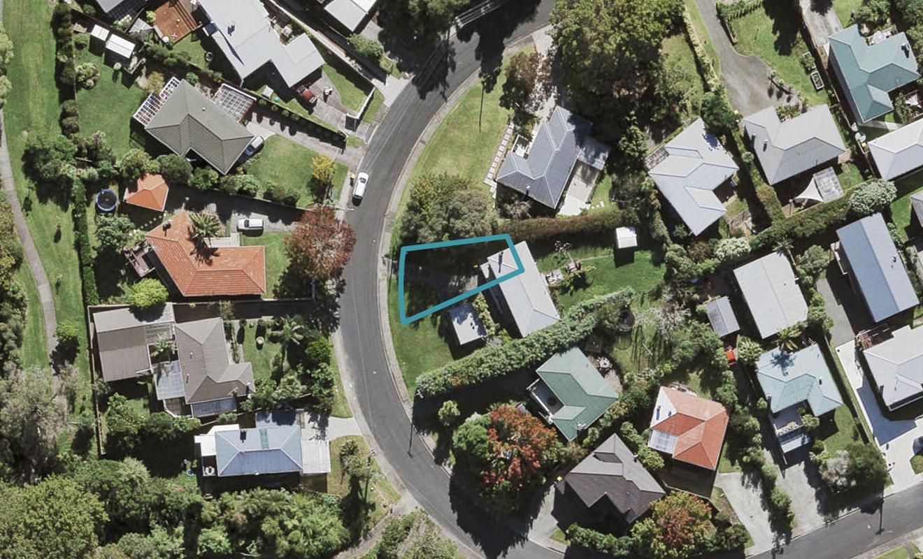 37A Sylvan Crescent, Te Atatu South, Auckland - Carousel 1