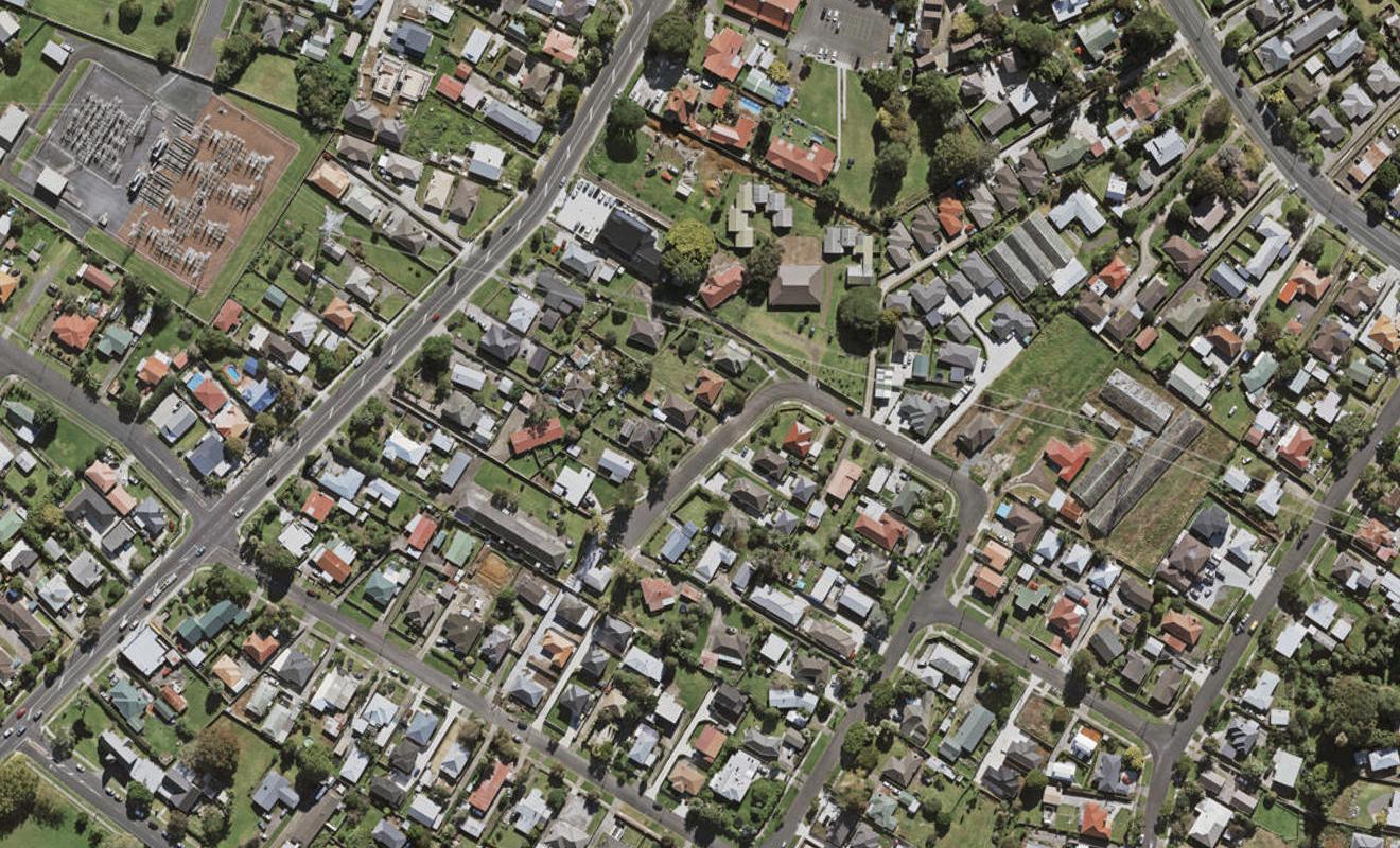 204/27 Mcburney Place, Mangere East, Auckland - Carousel 1