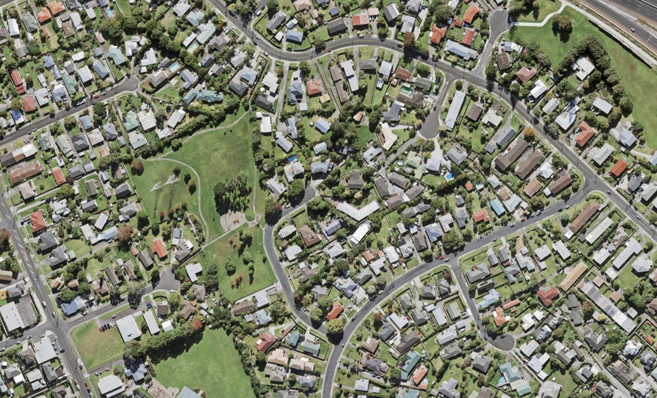 16 Porter Avenue, Te Atatū South, Auckland - Carousel 1