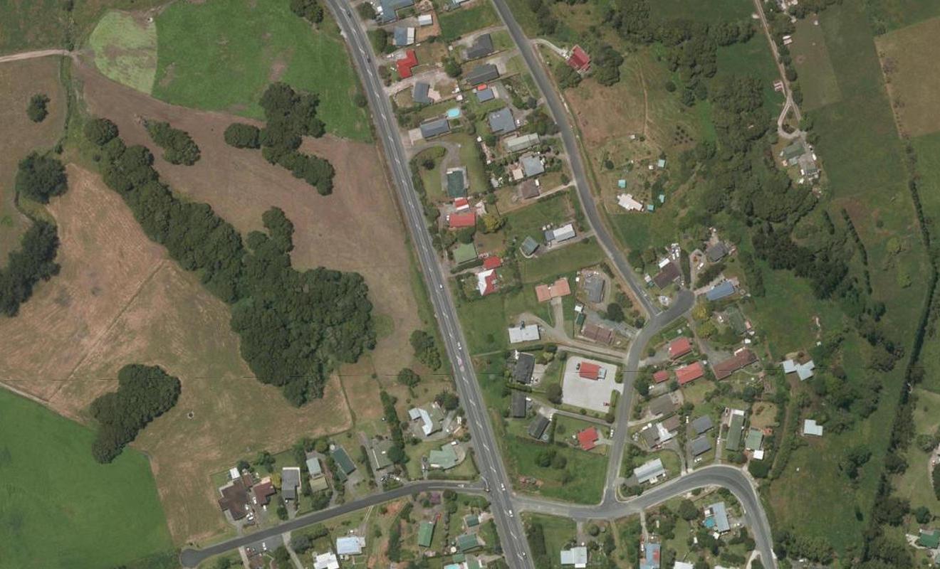 1866 State Highway 1, Kaiwaka - Carousel 1
