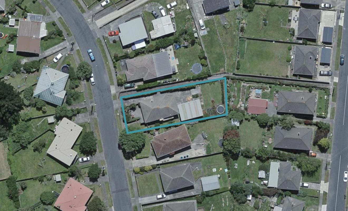 19 Turkington Street, Tawa, Wellington - Carousel 1