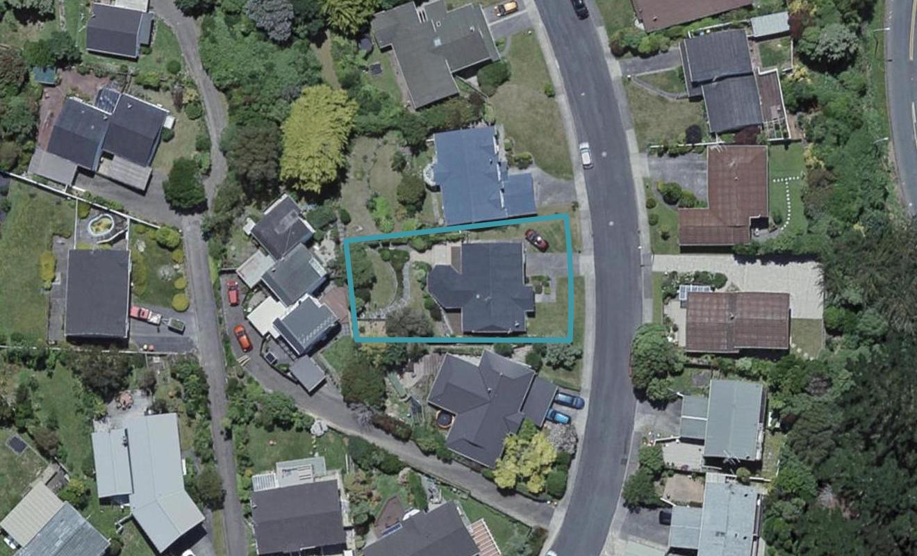 14 Caesars Place, Churton Park, Wellington - Carousel 1