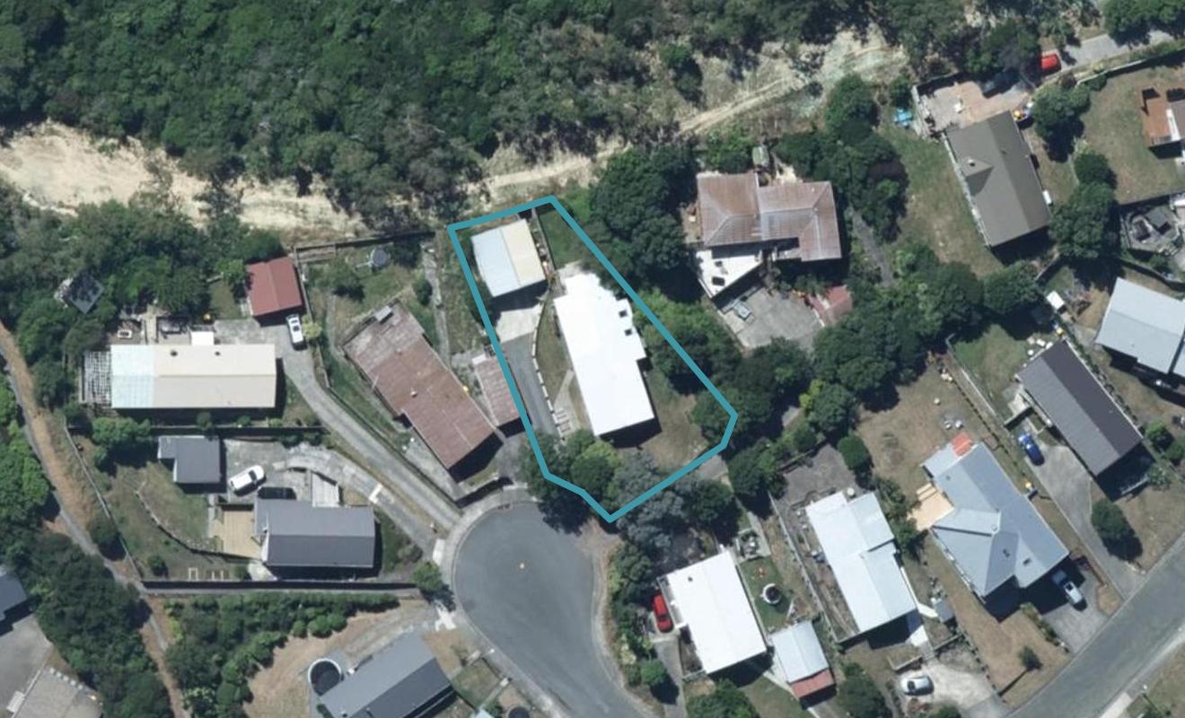16 Staysail Place, Whitby, Porirua - Carousel 1