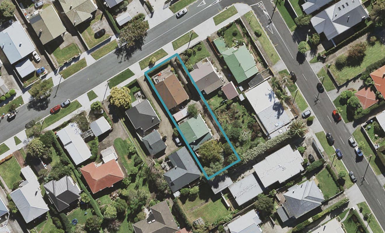 25 Amaru Road, One Tree Hill, Auckland - Carousel 1