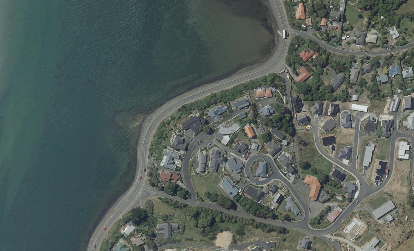 10 Mission Cove, Company Bay, Dunedin - Carousel 1