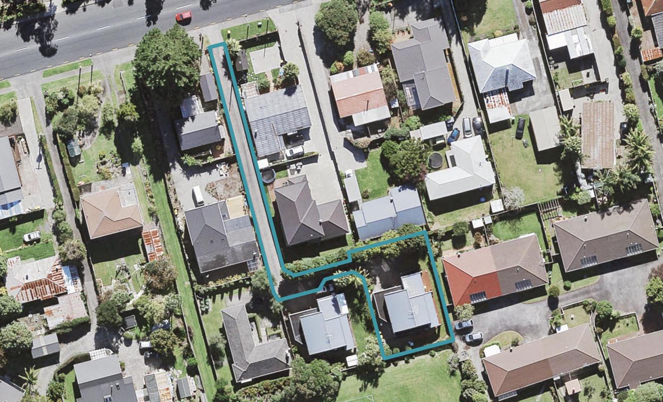 36C Godley Road, Green Bay, Auckland - Carousel 1