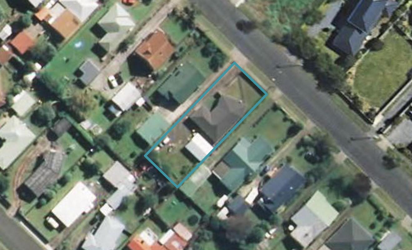 13 Egmont Street, Hawera, Hawera - Carousel 1